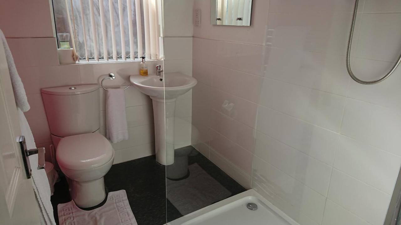 Geordie Pride Lodge Liversedge Kültér fotó